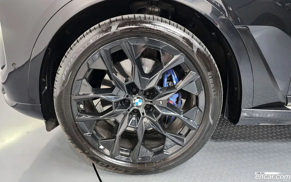 BMW X7 xDrive 40i M 6 2025 — миниатюра 2