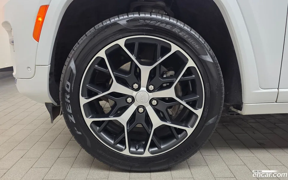 Jeep Grand Cherokee 4xe 2023 — миниатюра 5