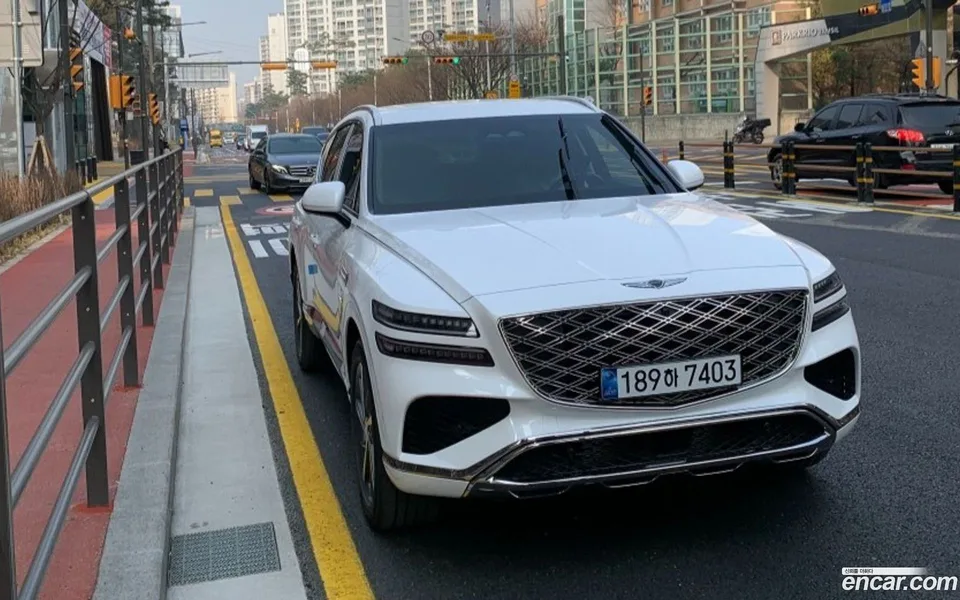 Genesis GV80 2.5T 2WD 2026 — фото 1, купить с доставкой в Москву