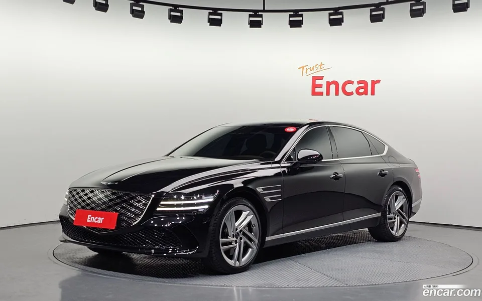 Genesis G80 2.5 2WD 2024 — фото 1, купить с доставкой в Москву