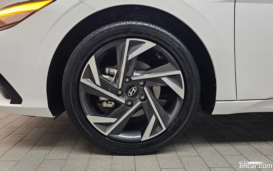 Hyundai Avante CN7 1.6 2023 — миниатюра 5