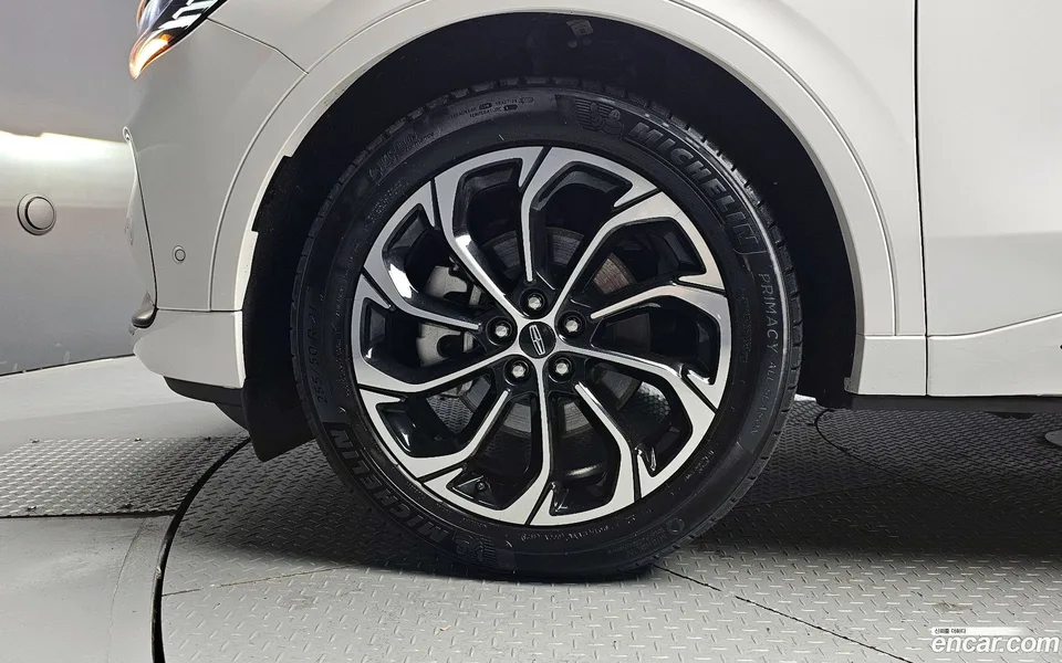 Lincoln Nautilus 2.0 AWD 2024 — миниатюра 2