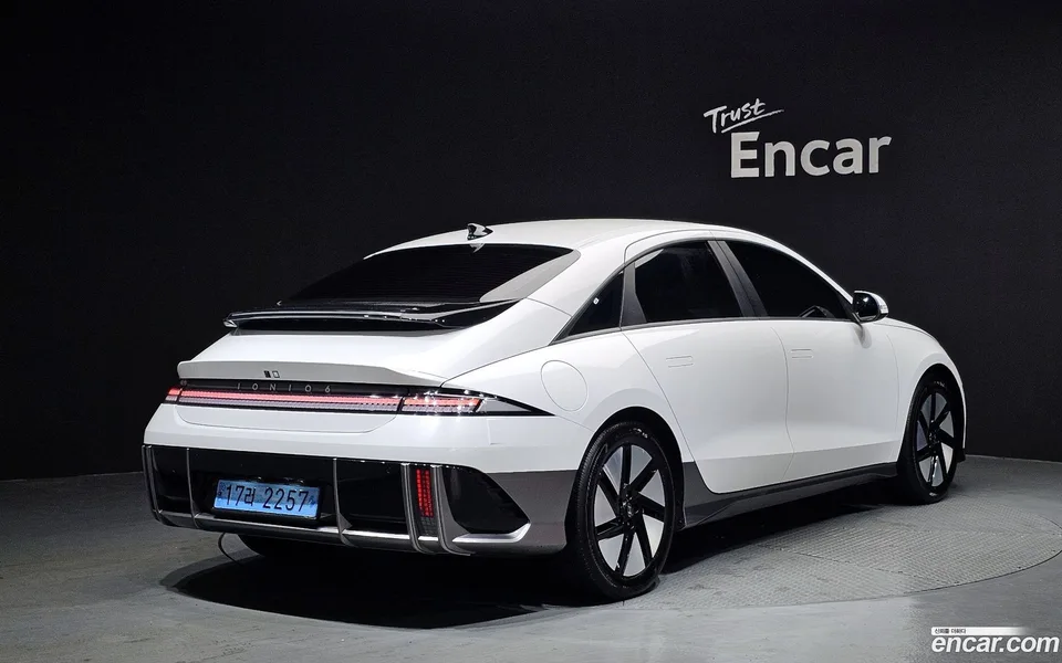 Hyundai Ioniq 6 2025 — миниатюра 2