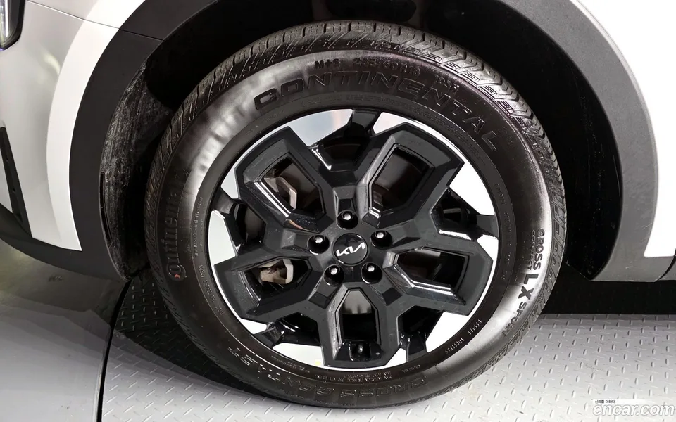 Kia Sorento 2.5T 2WD 2023 — миниатюра 5