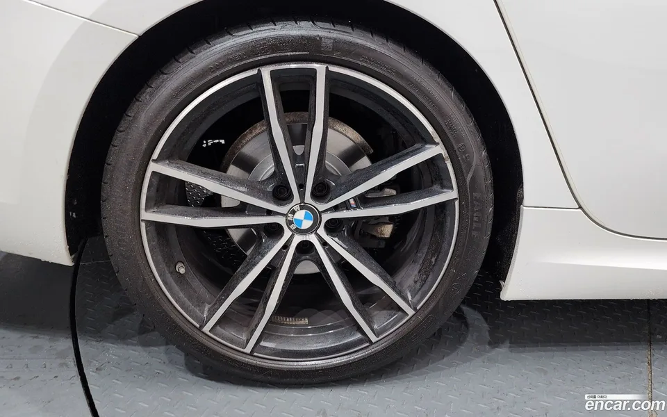 BMW 3 Series 320i M 2022 — миниатюра 5