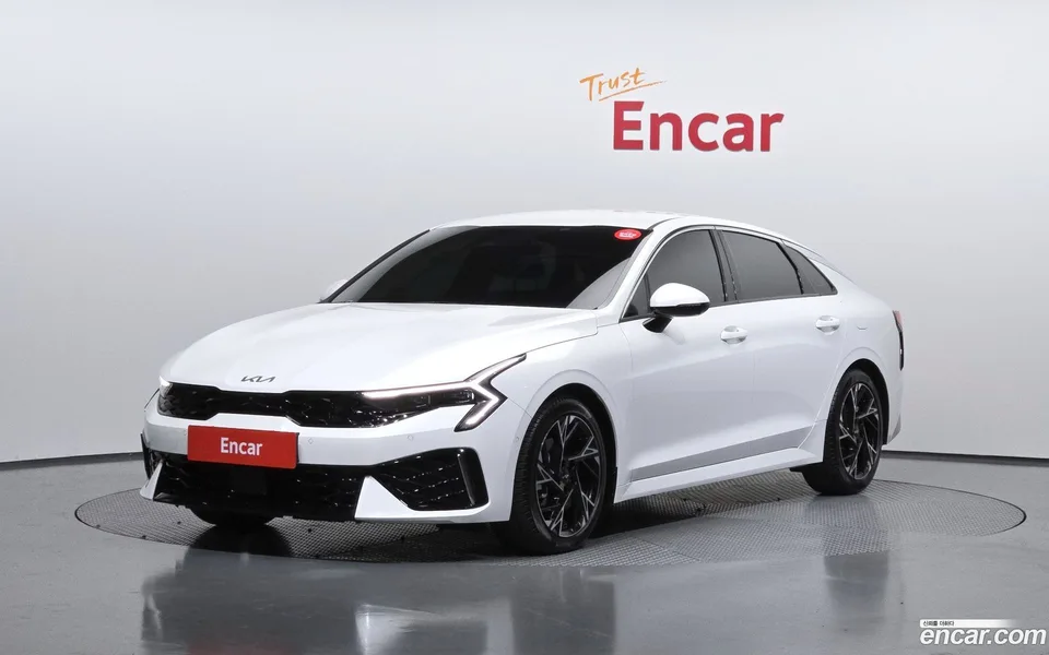 Kia K5 Hybrid 2024 — фото 1, купить с доставкой в Москву