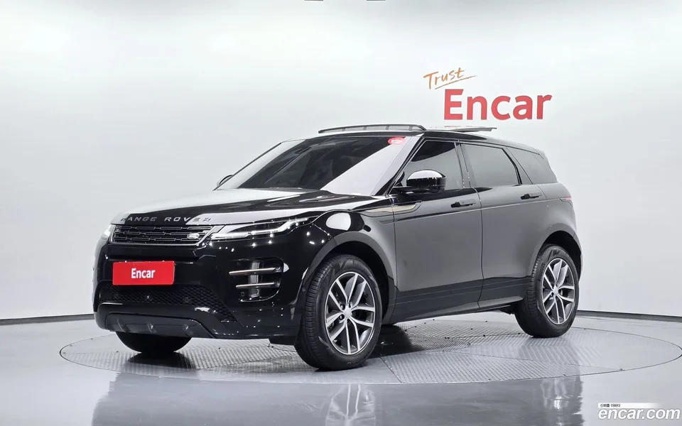 Land Rover Range Rover Evoque P250 SE 2024 — фото 1, купить с доставкой в Москву