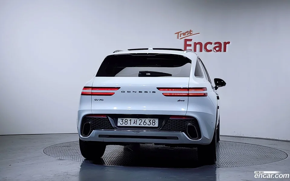 Genesis GV70 2.5T AWD 2023 — миниатюра 4