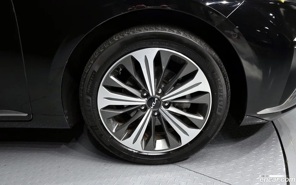 Kia K8 Hybrid 2023 — миниатюра 2