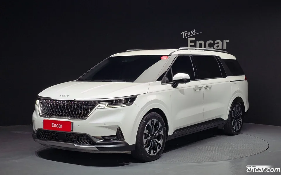 Kia Carnival 9 2022 — фото 1, купить с доставкой в Москву