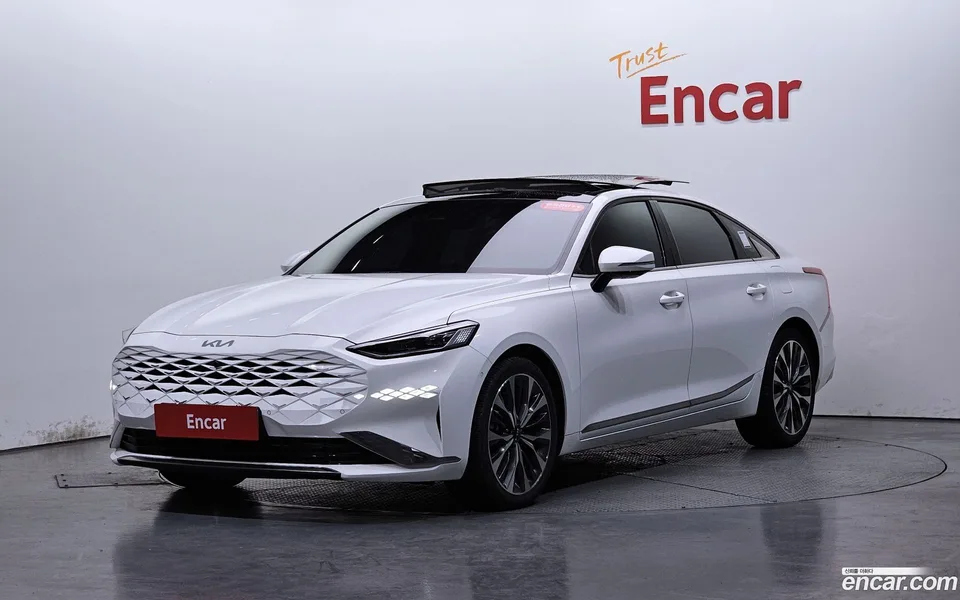 Kia K8 2.5 2WD 2022 — фото 1, купить с доставкой в Москву