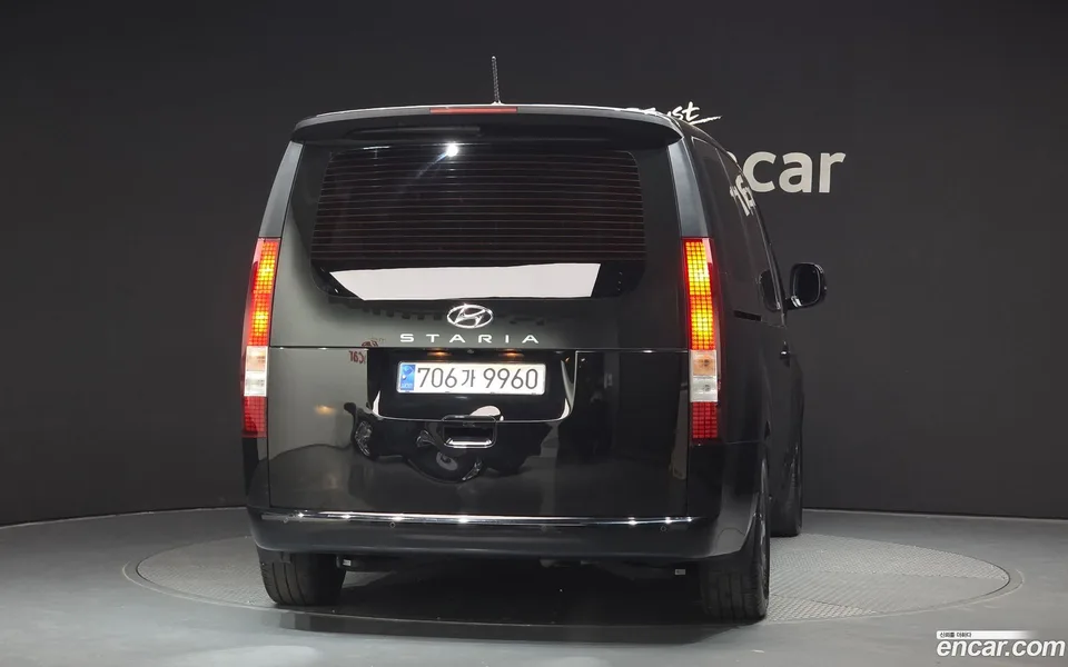 Hyundai Staria 11 2022 — миниатюра 3