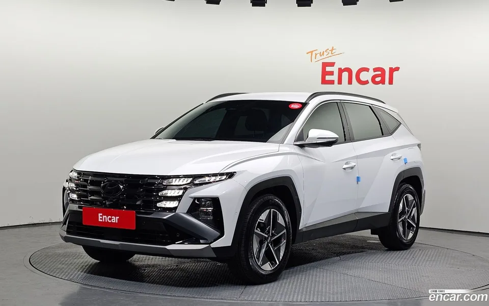 Hyundai Tucson Hybrid NX4 HEV 1.6 4WD 2025 — фото 1, купить с доставкой в Москву