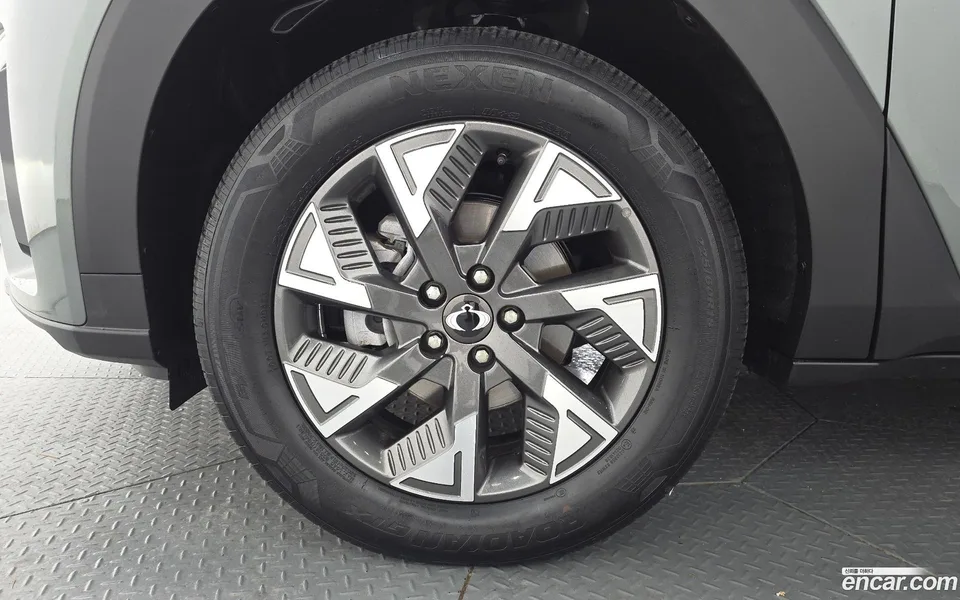 KG Mobility Torres EVX E7 2023 — миниатюра 2