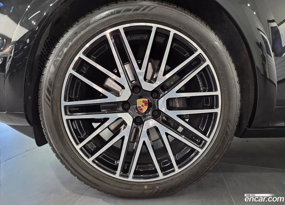 Porsche Cayenne 3.0 2024 — миниатюра 5