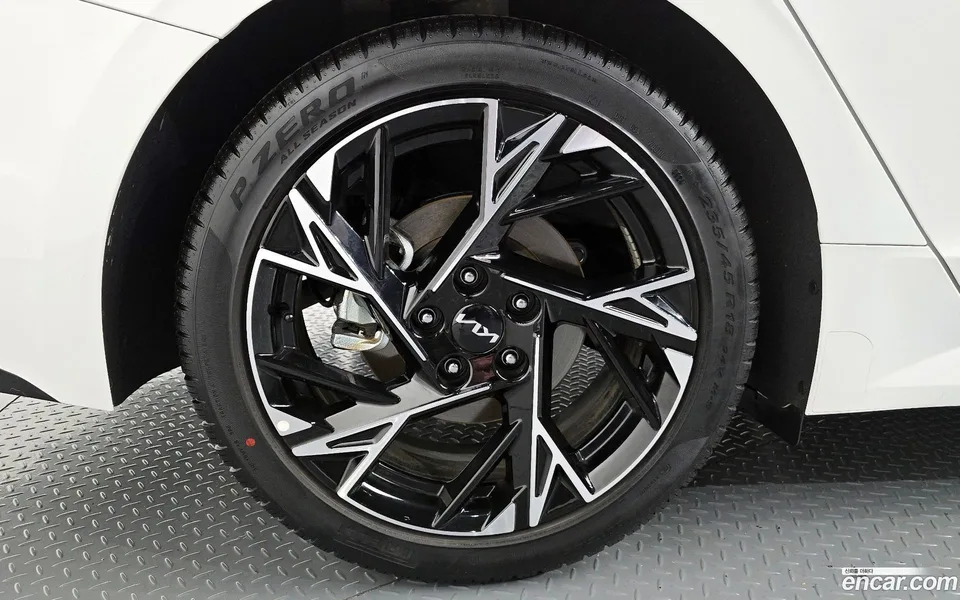 Kia K5 Hybrid 2024 — миниатюра 2