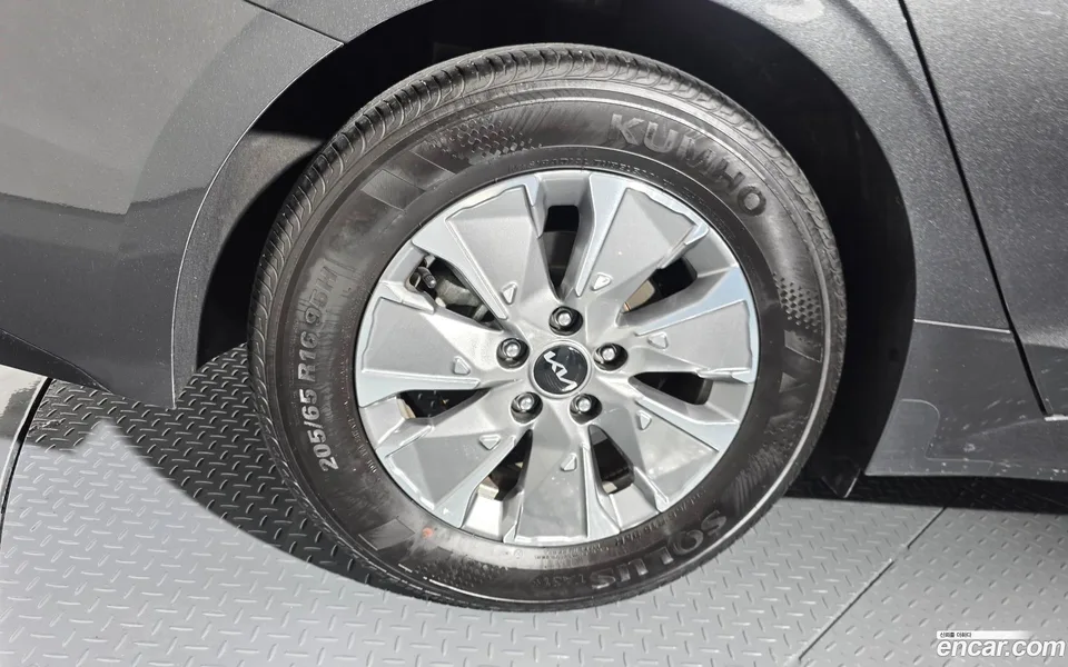 Kia K5 Hybrid 2024 — миниатюра 2