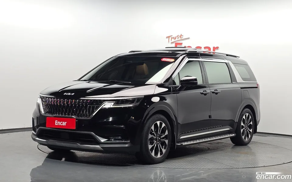 Kia Carnival 7 2022 — фото 1, купить с доставкой в Москву