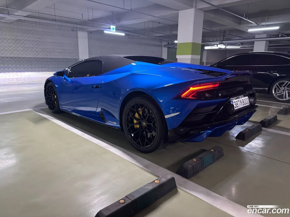 Lamborghini Huracan LP610-2 2022 — миниатюра 3