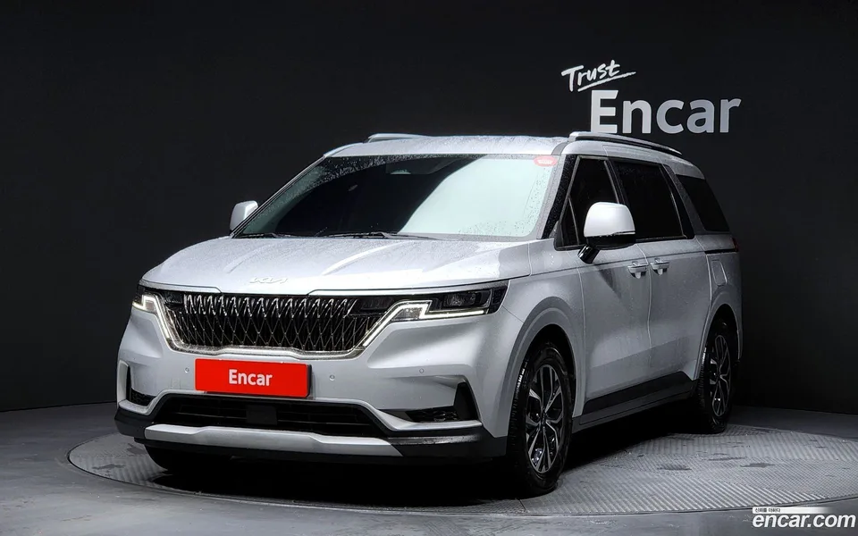 Kia Carnival 11 2022 — photo 1, buy with delivery to Moscow