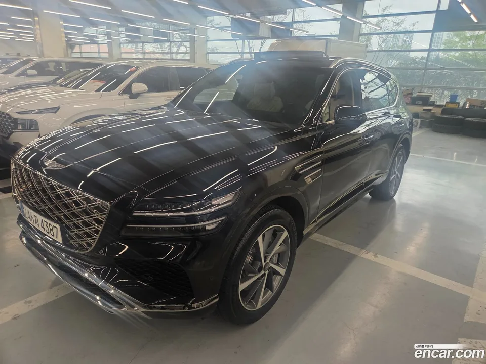 Genesis GV80 2.5T AWD 2024 — фото 1, купить с доставкой в Москву