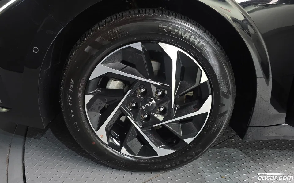 Kia K5 Hybrid 2024 — миниатюра 5