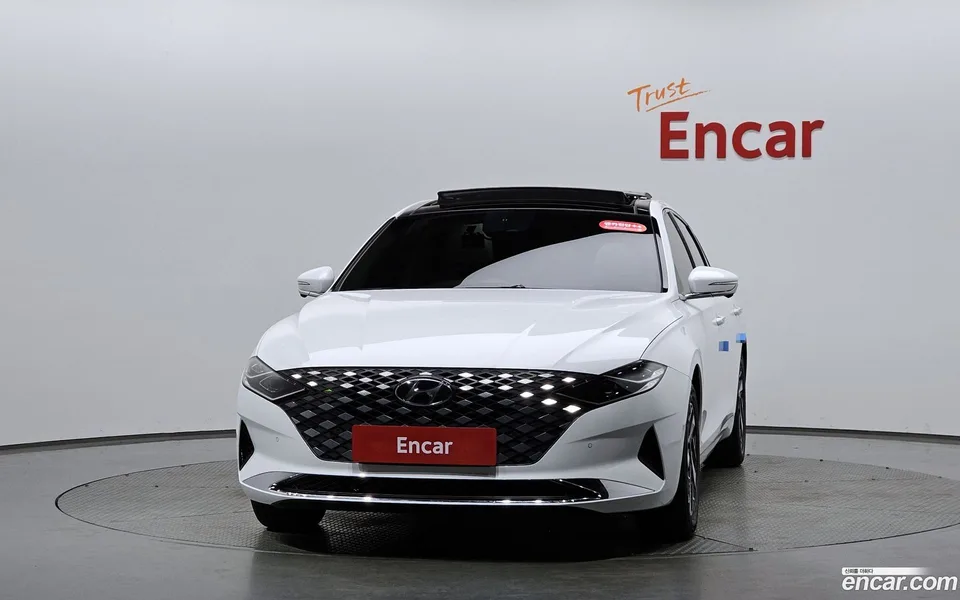 Hyundai Grandeur IG Hybrid 2022 — миниатюра 3