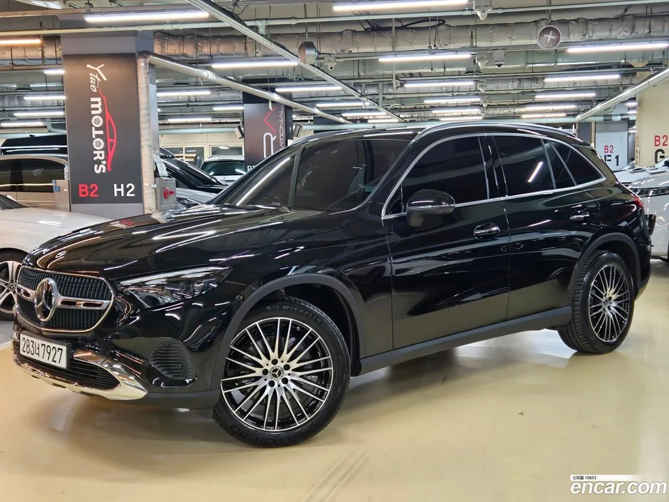 Mercedes-Benz GLC-Class GLC300 4MATIC 2025 — фото 1, купить с доставкой в Москву