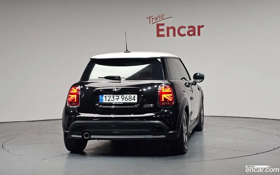 MINI Cooper 2022 — thumbnail 4