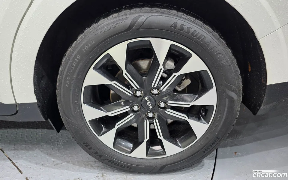 Kia Carnival 9 2022 — миниатюра 2
