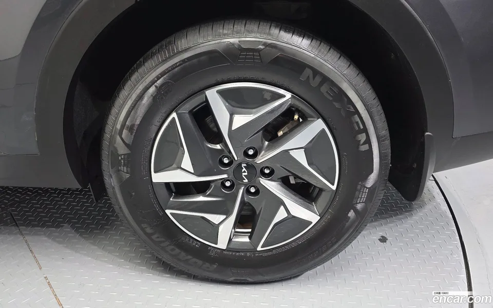 Kia Sorento HEV 1.6 4WD 2022 — миниатюра 2