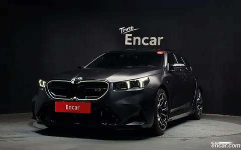 BMW M5 2025 buy in Moscow