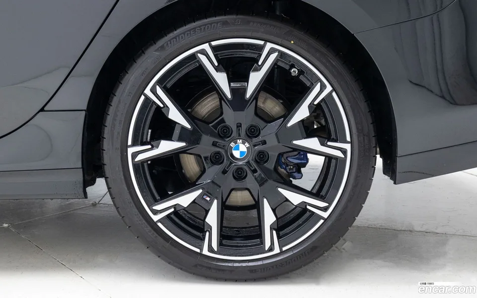 BMW 2 Series Gran Coupe 228 xDrive M 2025 — миниатюра 2