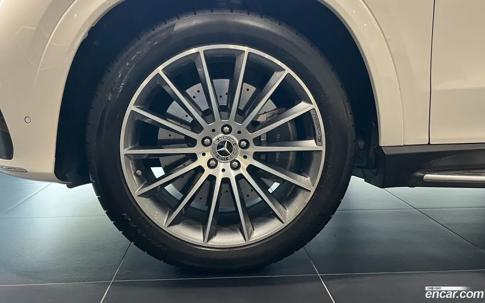 Mercedes-Benz GLE-Class GLE450 4MATIC 2025 — миниатюра 2