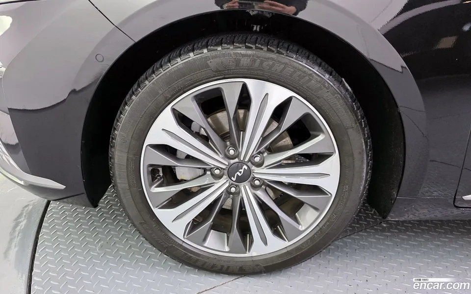Kia K8 Hybrid 2023 — миниатюра 2