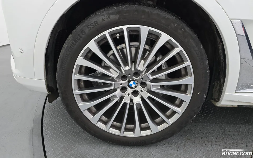 BMW X7 xDrive 40i 7 2022 — миниатюра 5
