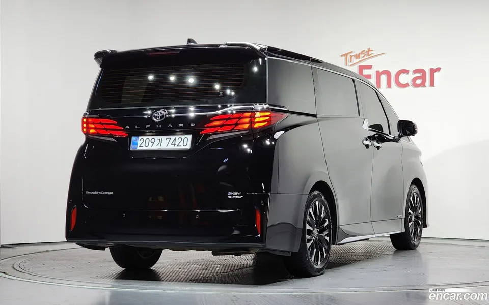 Toyota Alphard 2.5 HEV AWD 2025 — миниатюра 2