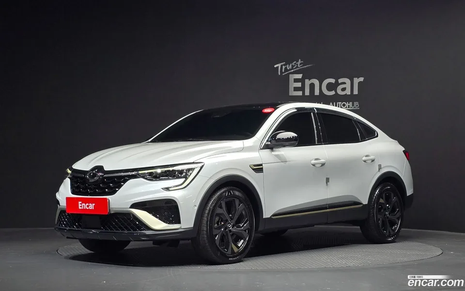 Renault Samsung XM3 (Arkana) 1.6 E-TECH 2023 — фото 1, купить с доставкой в Москву