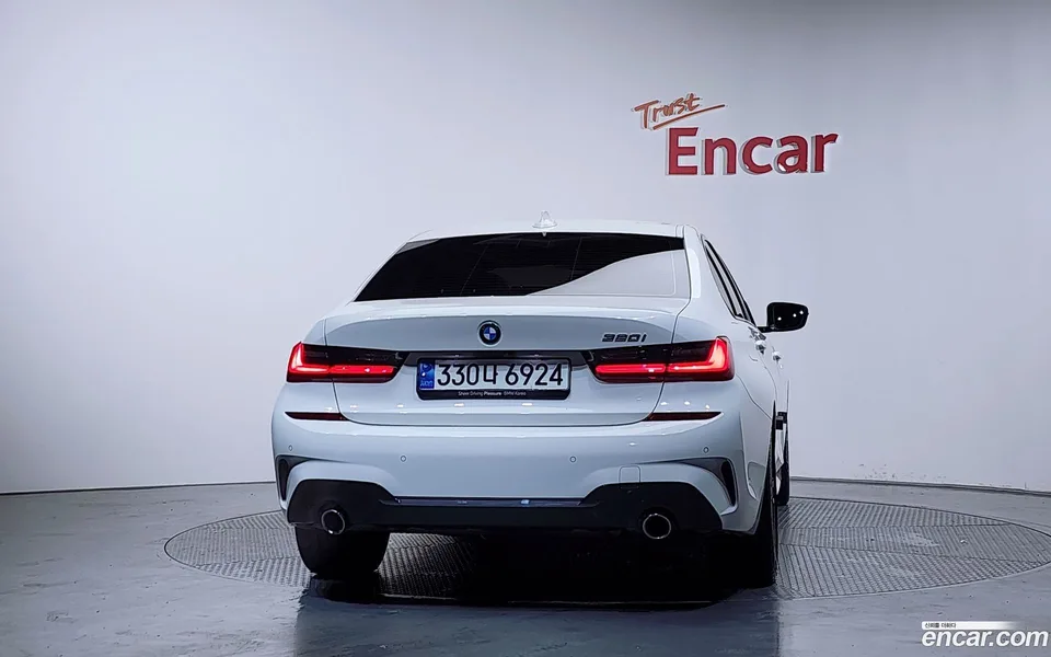 BMW 3 Series 320i M 2022 — миниатюра 4