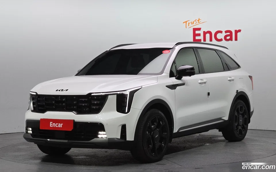 Kia Sorento 2.5T 2WD 2024 — фото 1, купить с доставкой в Москву