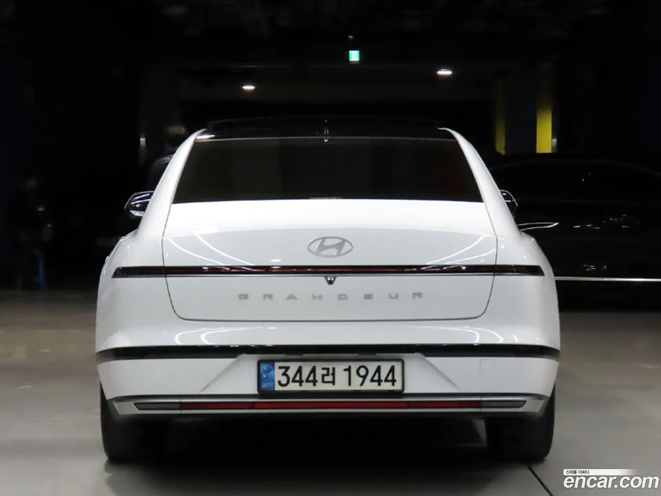 Hyundai Grandeur Hybrid 2023 — миниатюра 4
