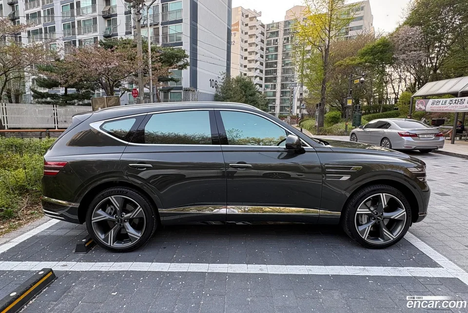 Genesis GV80 2.5T 2WD 2024 — миниатюра 2