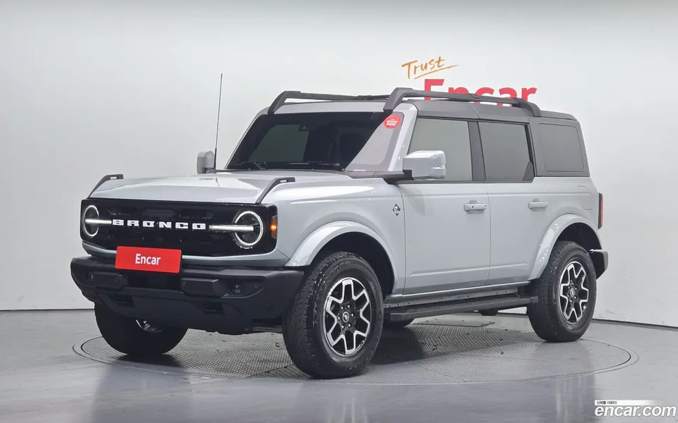 Ford Bronco 2.7 2023 — фото 1, купить с доставкой в Москву