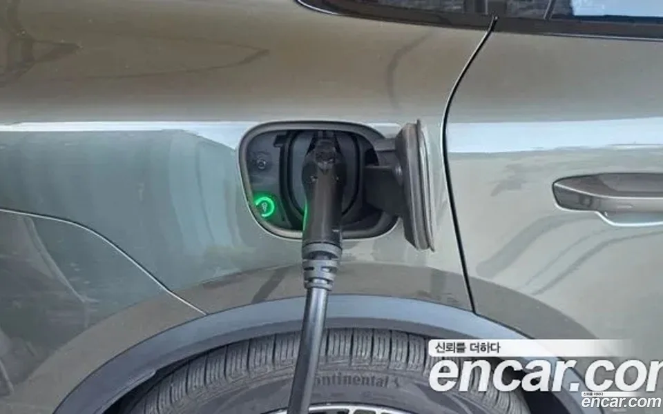 Porsche Macan Electric 4S 2025 — миниатюра 5