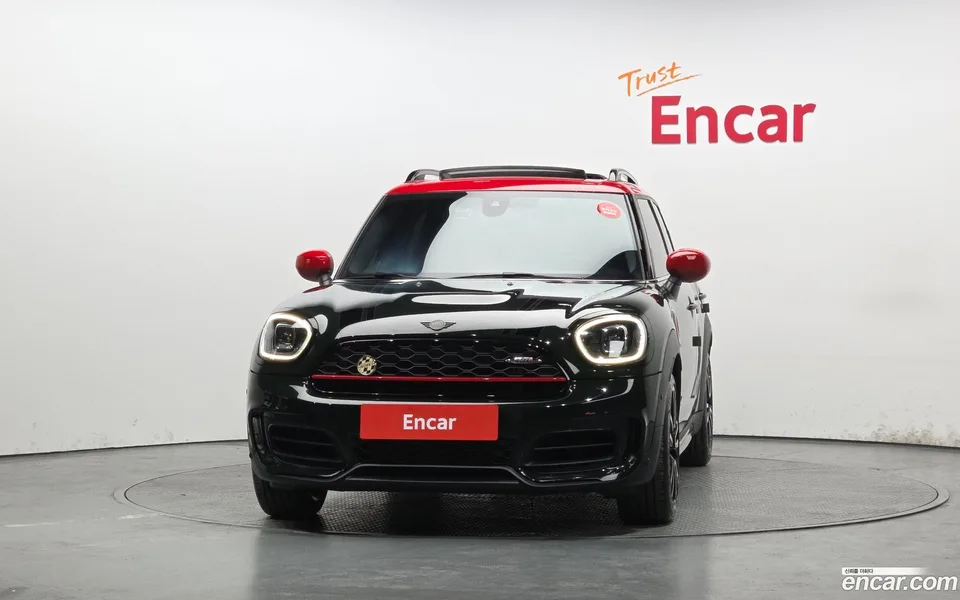 MINI Cooper S Countryman JCW 2023 — миниатюра 3
