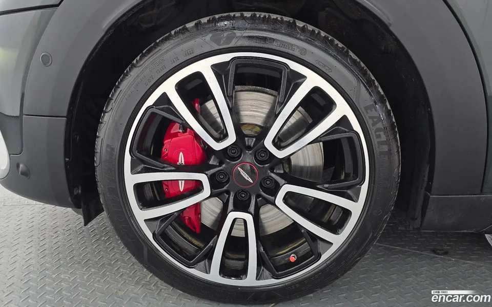 MINI Cooper S Countryman JCW 2023 — thumbnail 5