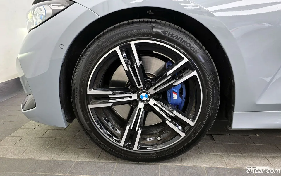 BMW 3 Series 320i M 2025 — миниатюра 5