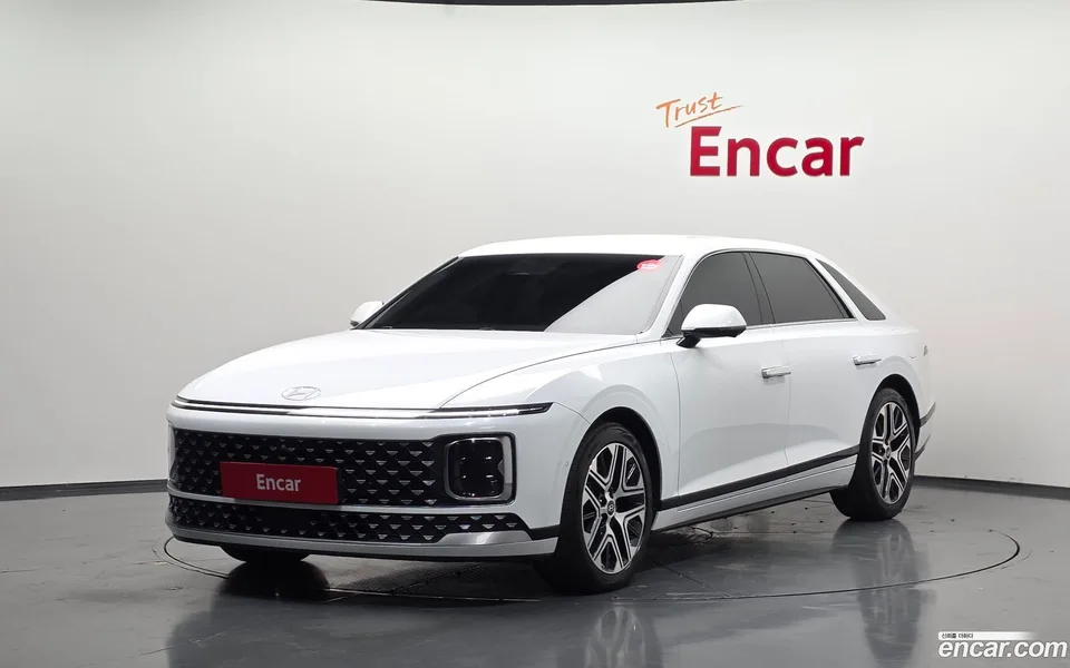 Hyundai Grandeur 2.5 2WD 2023 — фото 1, купить с доставкой в Москву