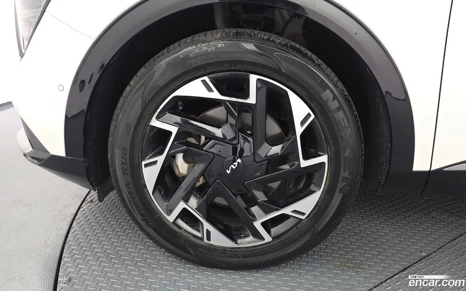 Kia Sportage 2.0 2WD 2022 — миниатюра 2