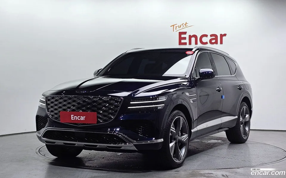 Genesis GV80 2.5T 2WD 2024 — фото 1, купить с доставкой в Москву